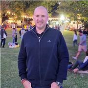 Portuguese Tutor/Teacher working in this sector for more than 25 years